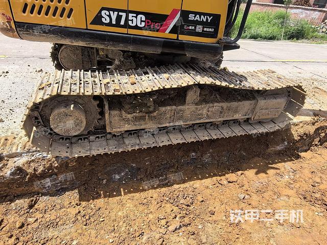 左側行走馬達蓋板（行走機構）