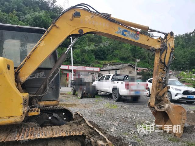 大臂整体 右侧(工作和回转装置) 大臂整体 右侧(工作和回转装置)