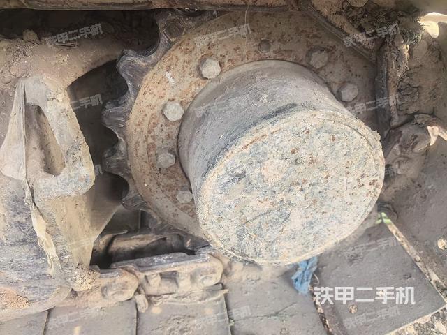 右驱动轮(行走机构) 右驱动轮(行走机构)