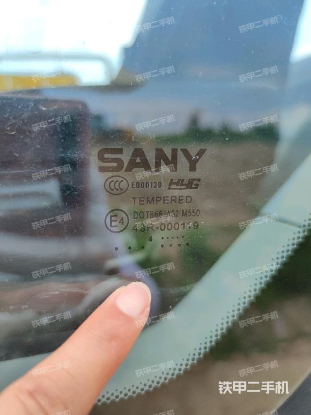 后窗玻璃角標(biāo)（駕駛室部分）