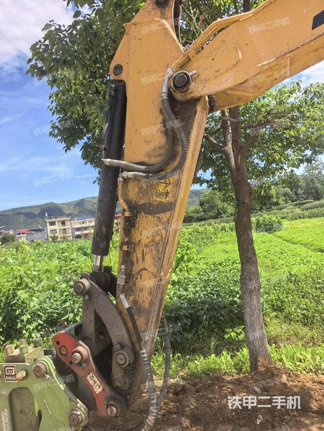 小臂整體左后（工作和回轉裝置）