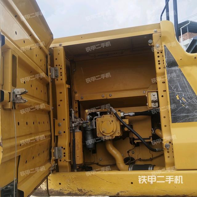 液压泵室(大件舱室) 液压泵室(大件舱室)