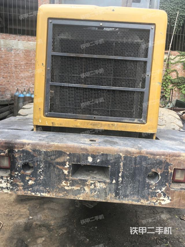 散热器正面(动力系统) 散热器正面(动力系统)