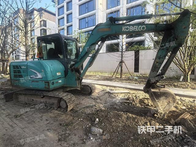 右前45(整机外观) 右前45(整机外观)