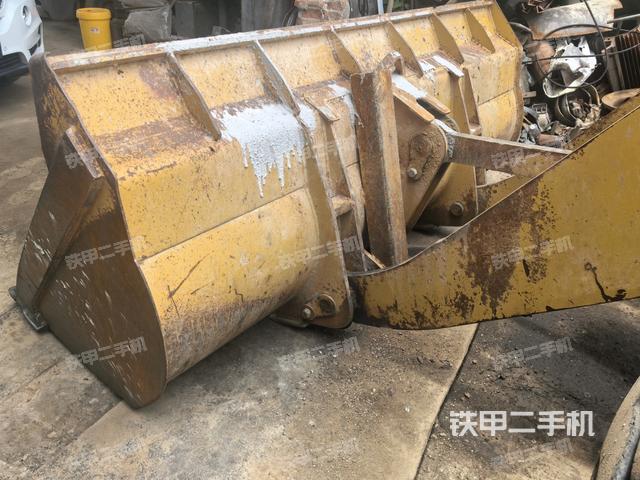 铲斗前45°(工作装置) 铲斗前45°(工作装置)