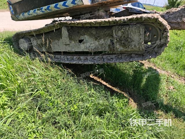 右侧履带整体 (行走机构) 右侧履带整体 (行走机构)