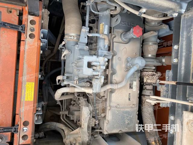 发动机室(上车部件) 发动机室(上车部件)