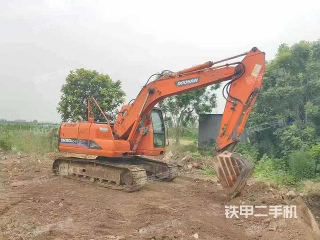 整机右后45°(整机外观) 整机右后45°(整机外观)
