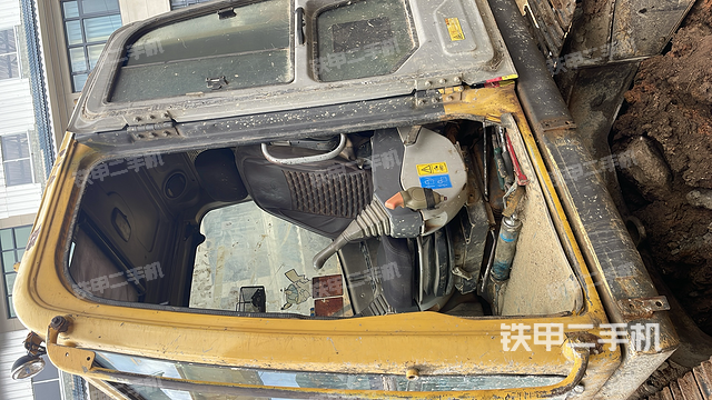 驾驶室整体（整机外观）