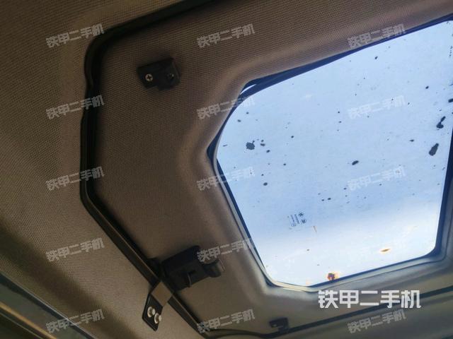 左后方玻璃角标(驾驶室部分) 左后方玻璃角标(驾驶室部分)