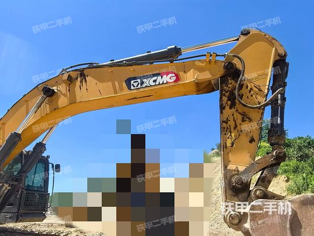 大臂整体 右侧(工作和回转装置) 大臂整体 右侧(工作和回转装置)
