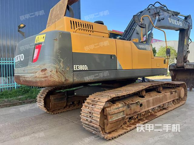 整机右后45°(整机外观) 整机右后45°(整机外观)