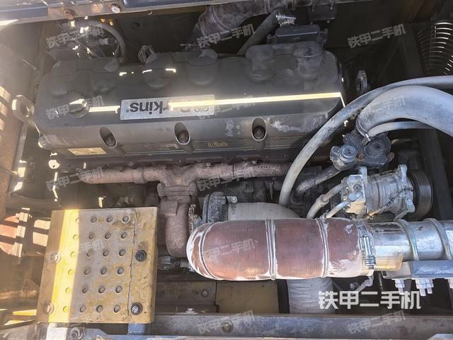 发动机室(上车部件) 发动机室(上车部件)