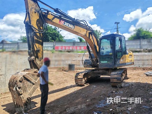 徐工XE135D挖掘機(jī)