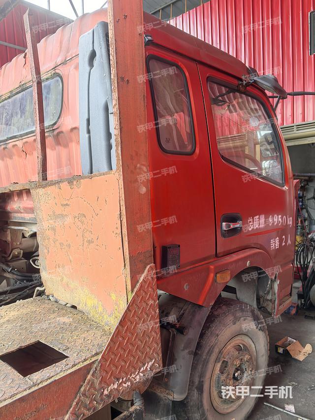 整机右侧（设备外观及核心部件）