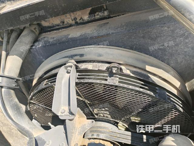 水箱+风扇特写(上车部件) 水箱+风扇特写(上车部件)