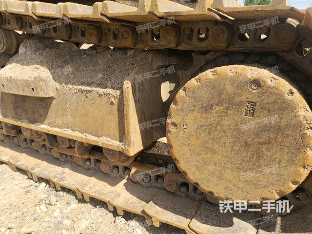 右侧行走马达盖板(行走机构) 右侧行走马达盖板(行走机构)