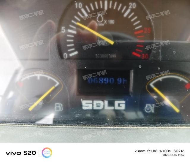 驾驶室操作台（整机外观及大件）