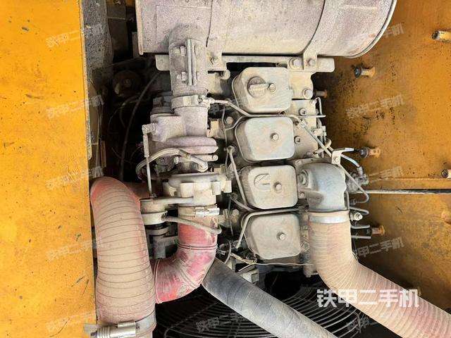 发动机整体俯视(整机外观) 发动机整体俯视(整机外观)