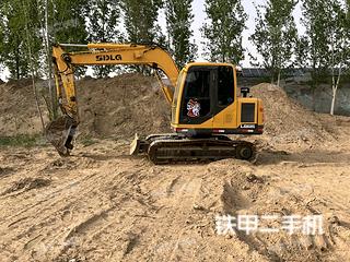 山东临工LG685挖掘机实拍图片
