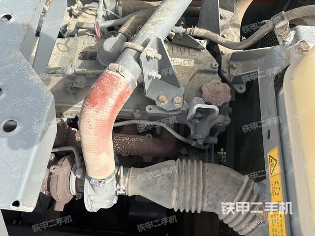 气门室盖螺丝特写(上车部件) 气门室盖螺丝特写(上车部件)