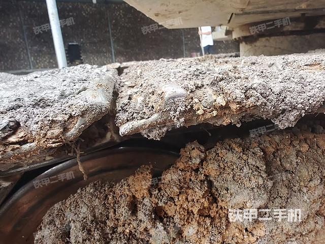 左导向轮(行走机构) 左导向轮(行走机构)