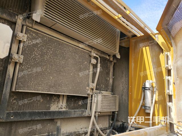 散热器正面(大件舱室) 散热器正面(大件舱室)