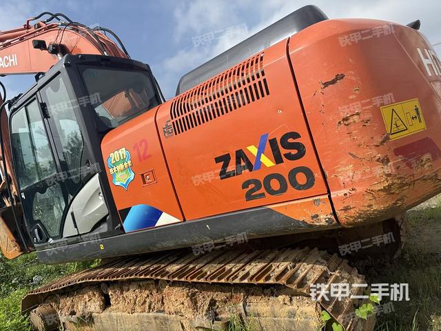 日立ZX200-5A挖掘機