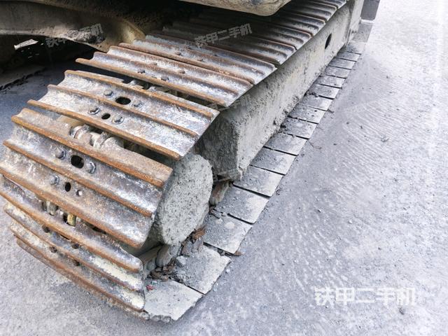 左侧履带整体 (行走机构) 左侧履带整体 (行走机构)