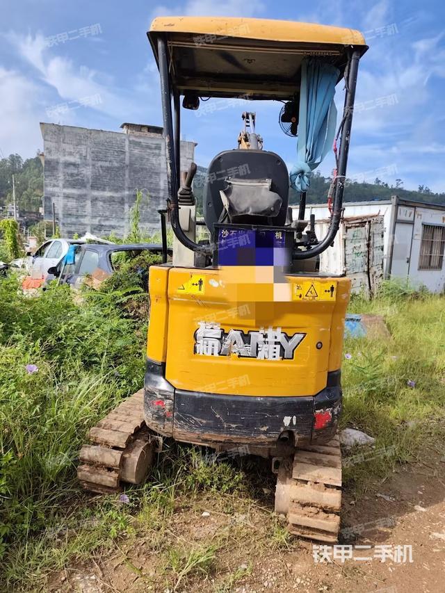 三一重工SY16C挖掘機