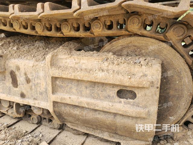 左驱动轮(行走机构) 左驱动轮(行走机构)