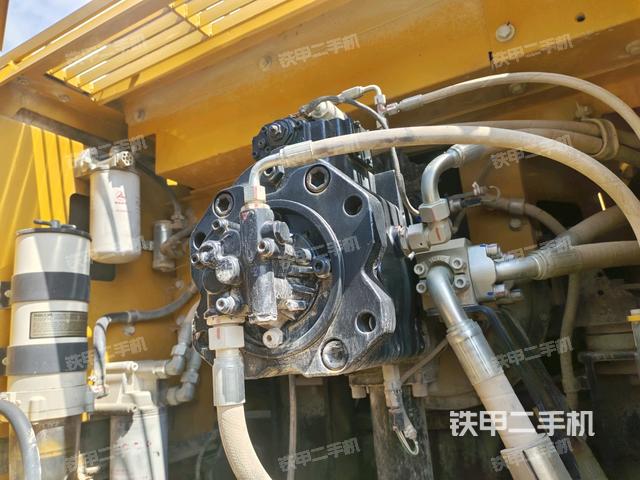 液压泵斜45 右(大件舱室) 液压泵斜45 右(大件舱室)