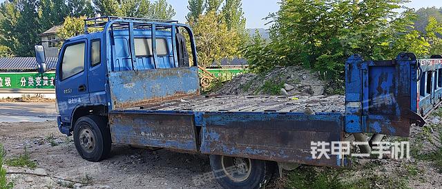 整機(jī)左側(cè)（設(shè)備外觀及核心部件）