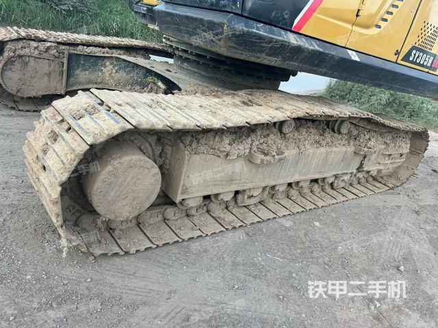 右侧行走马达盖板(行走机构) 右侧行走马达盖板(行走机构)