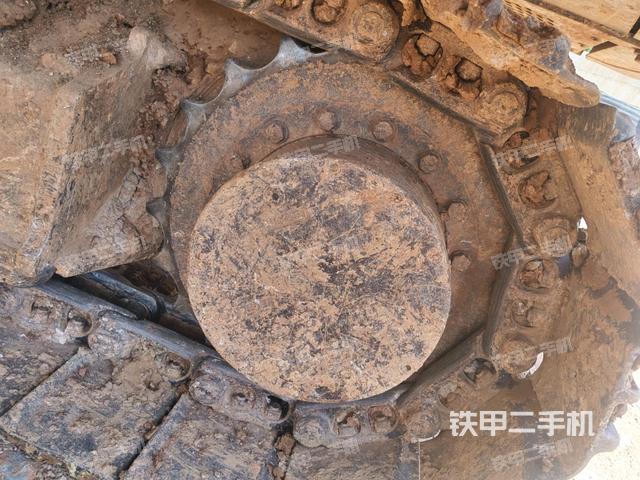 右驱动轮(行走机构) 右驱动轮(行走机构)