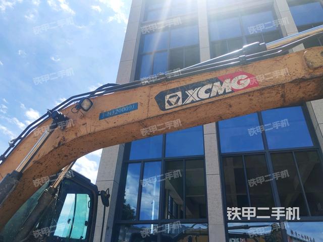 大臂整体 右侧(工作和回转装置) 大臂整体 右侧(工作和回转装置)