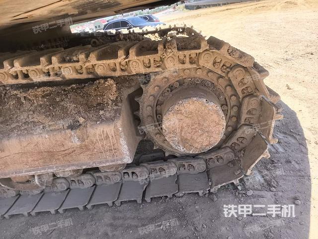 左驱动轮(行走机构) 左驱动轮(行走机构)