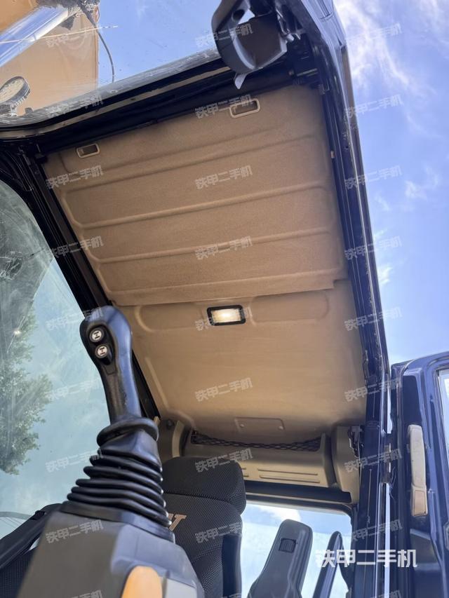 座椅后部（駕駛室部分）