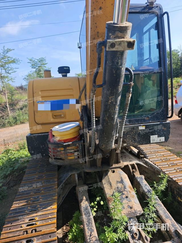 駕駛室頂部（整機(jī)外觀）