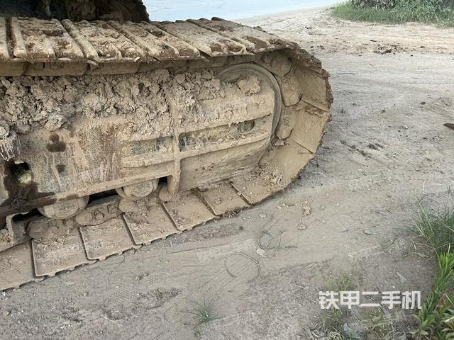 右驱动轮(行走机构) 右驱动轮(行走机构)
