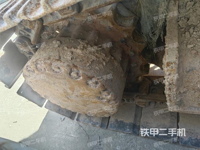 右驱动轮(行走机构) 右驱动轮(行走机构)