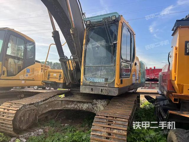 沃爾沃EC210C挖掘機(jī)