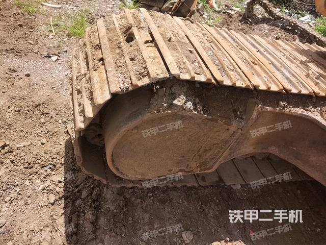 右侧行走马达盖板(行走机构) 右侧行走马达盖板(行走机构)