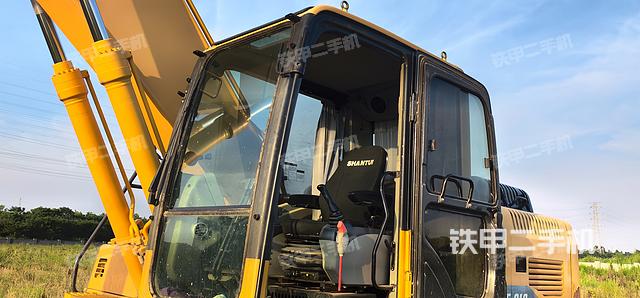 驾驶室整体(整机外观) 驾驶室整体(整机外观)