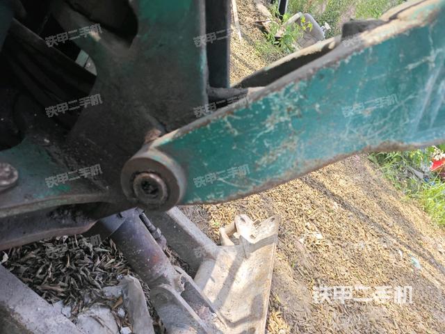 大臂根部?斜（工作和回轉(zhuǎn)裝置）