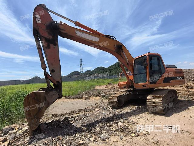 斗山DH215-9挖掘機