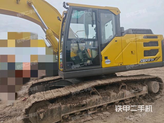 山東臨工E6215F挖掘機