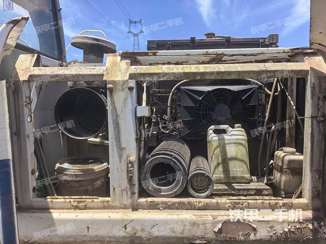 散热器正面(大件舱室) 散热器正面(大件舱室)