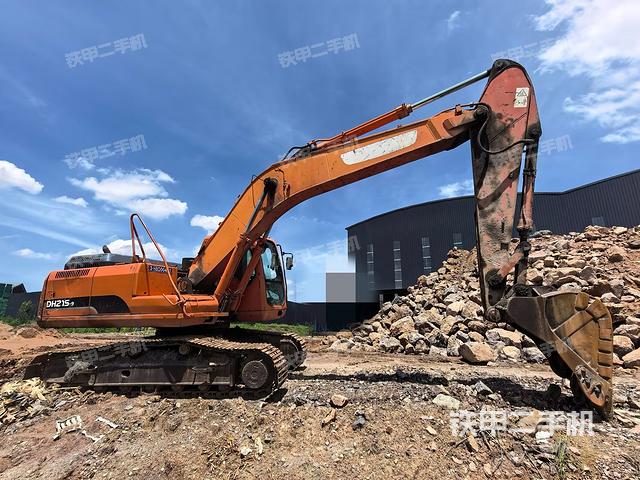 右前45(整机外观) 右前45(整机外观)