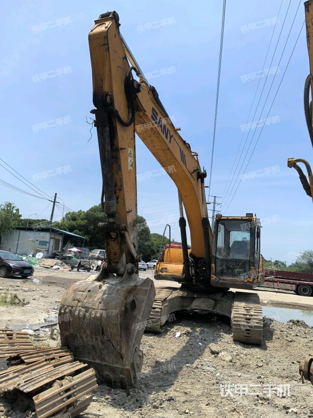 三一重工SY205C挖掘機(jī)